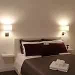 Couette-café Cosmopolitan-bari 3*