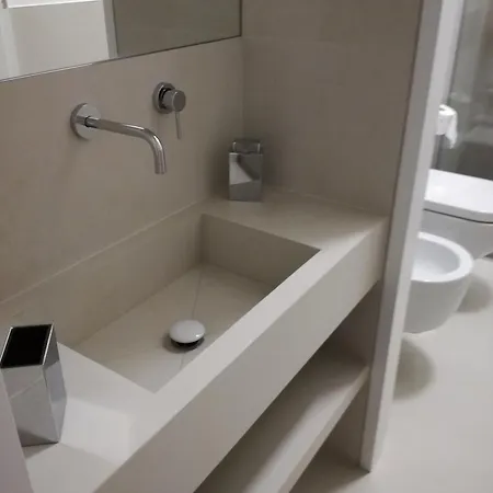 Cosmopolitan-bari 3*